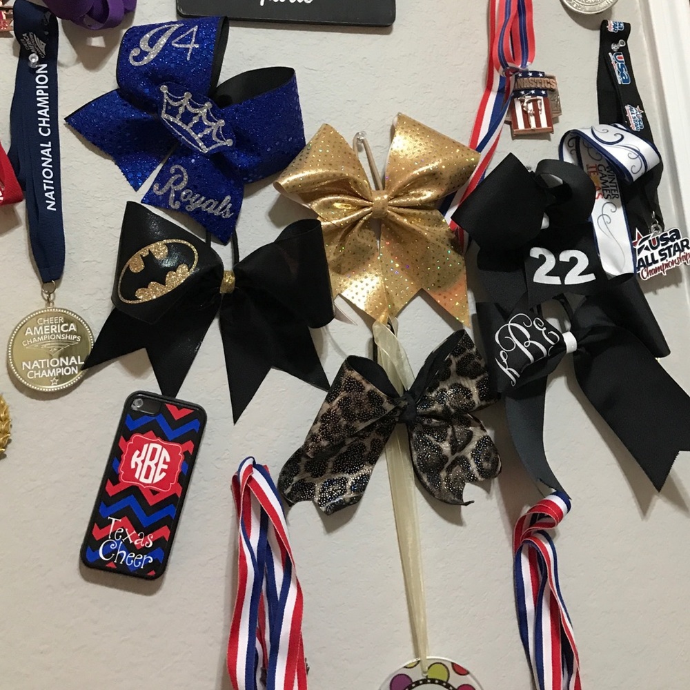 Cheer bows!! 🎀 - Picture 2 of 5